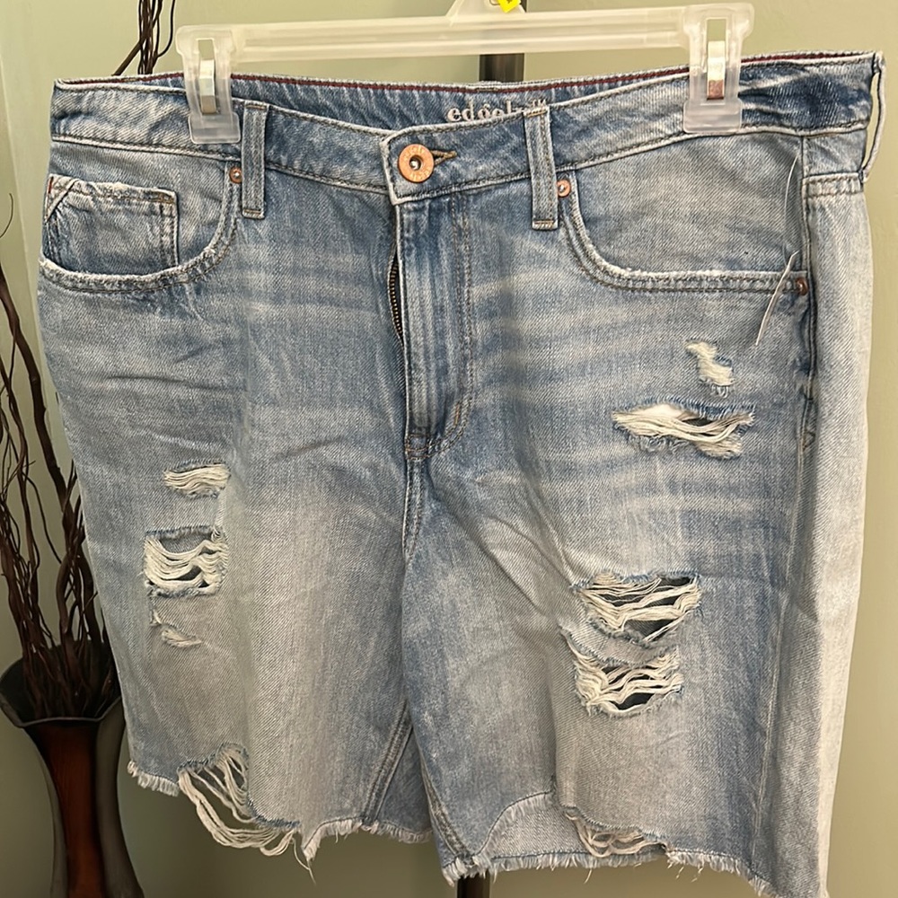 NWT size 16 Jean shorts